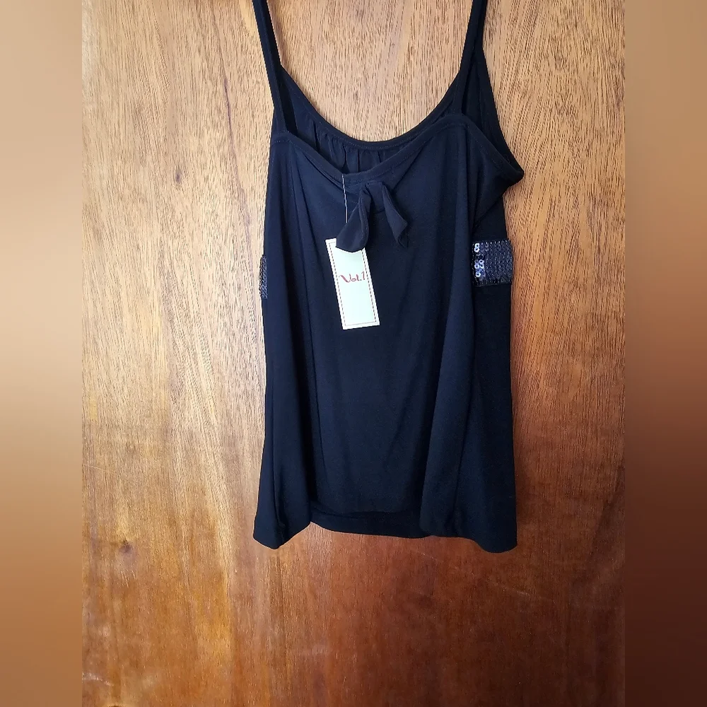 Womens Top - Picture 2 of 2